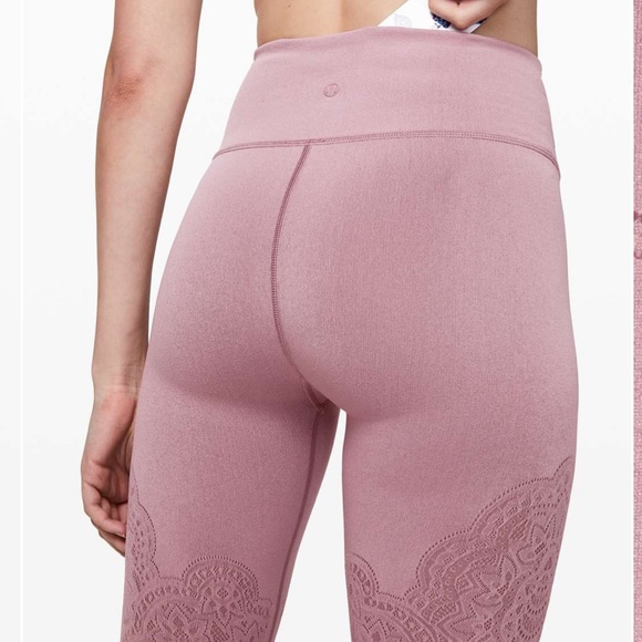 Lululemon Reveal tight *zen expression Pink/Mauve/Dusty Rose size 4 - Picture 4 of 8